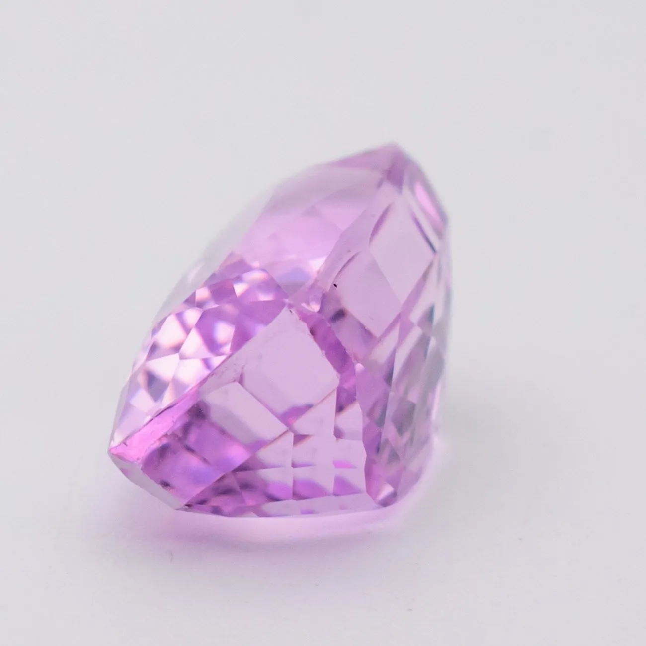 14.67 carats Purple Pink Kunzite Gemstone