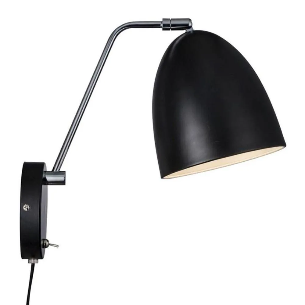 Alexander Indoor Wall Light E27 in Black or White
