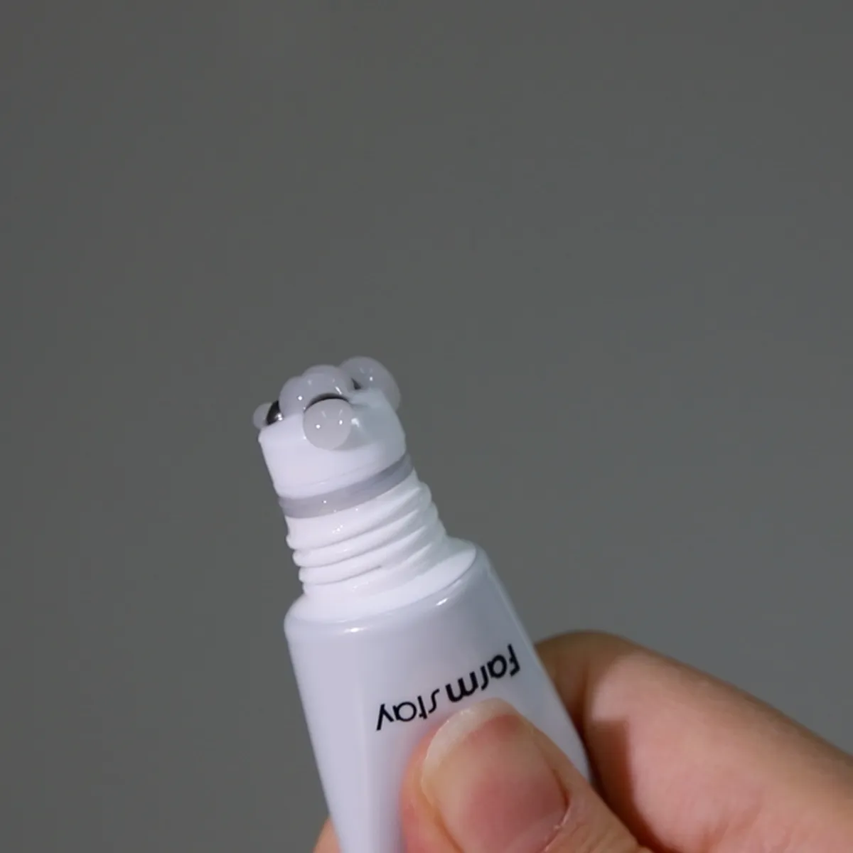 Collagen Water Full Moist Rolling Eye Serum 25ml