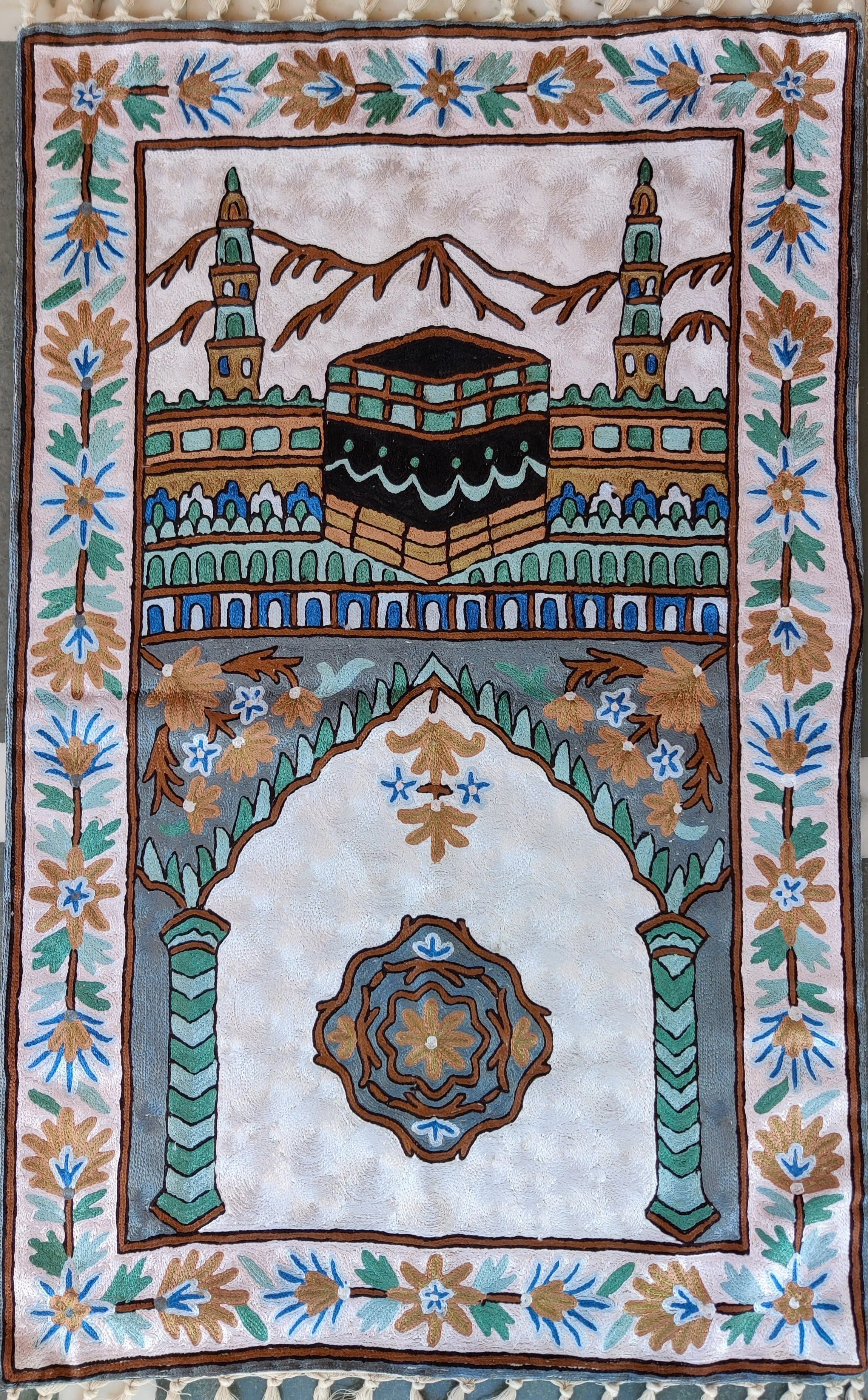 Kashmiri Hand-Embroidered Chain Stitch jainimaz (Prayer Mat)