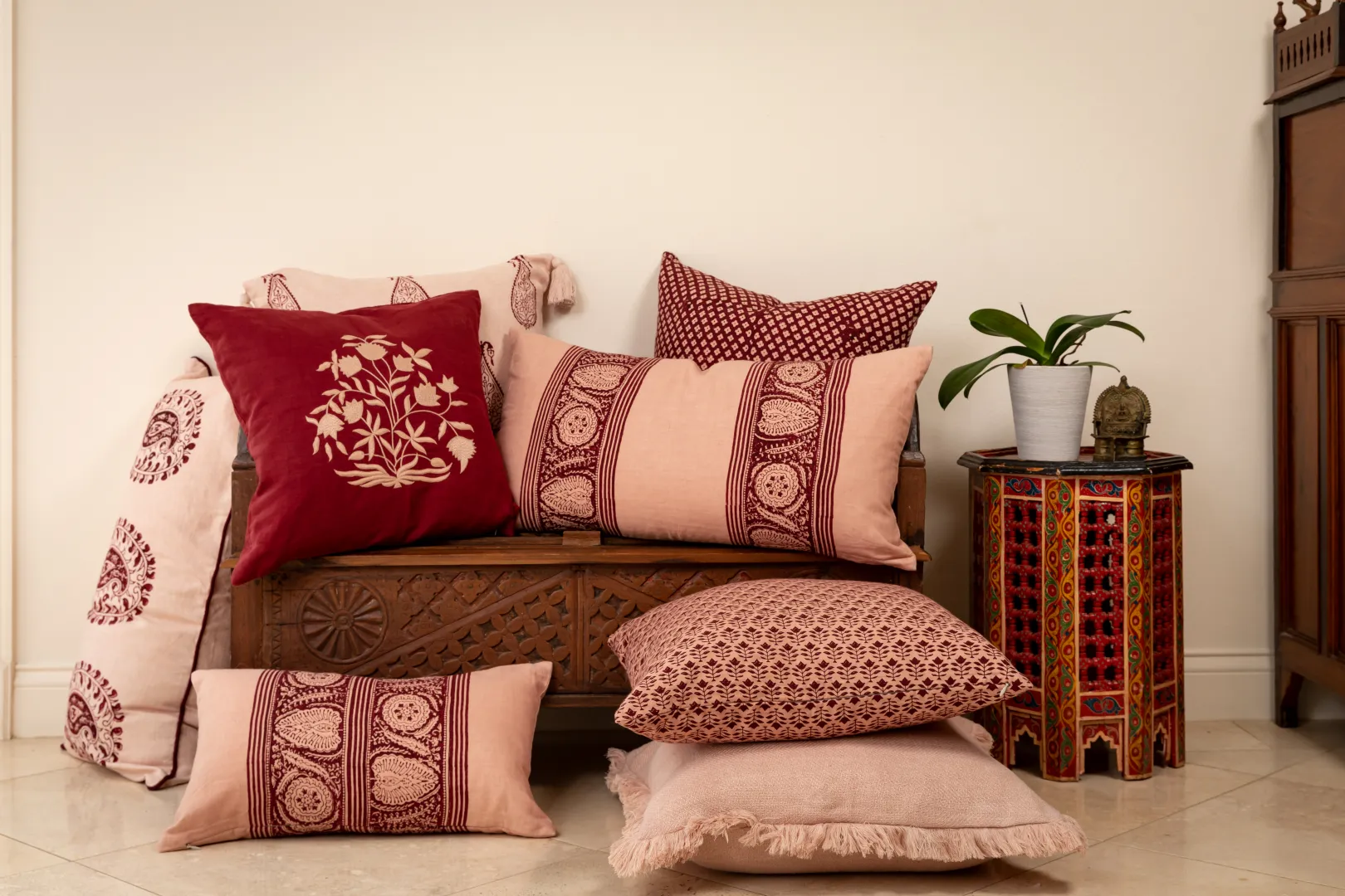Mehr Plum Lumbar Pillow Cover